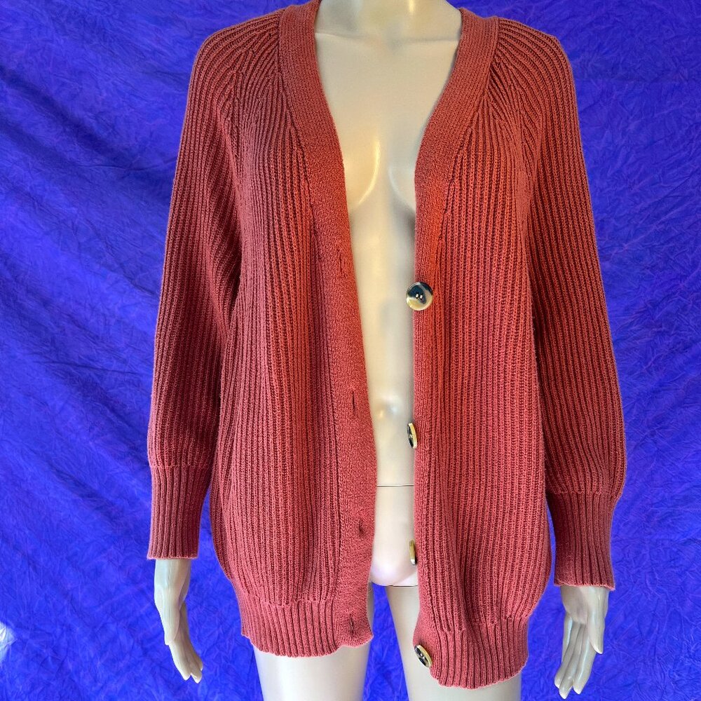 Free Assembly: cardigan w/buttons